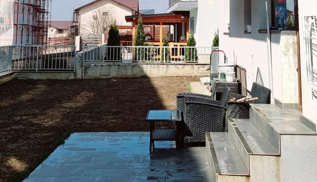 Apartament Mon Jardin - Iasiアパートメント エクステリア 写真